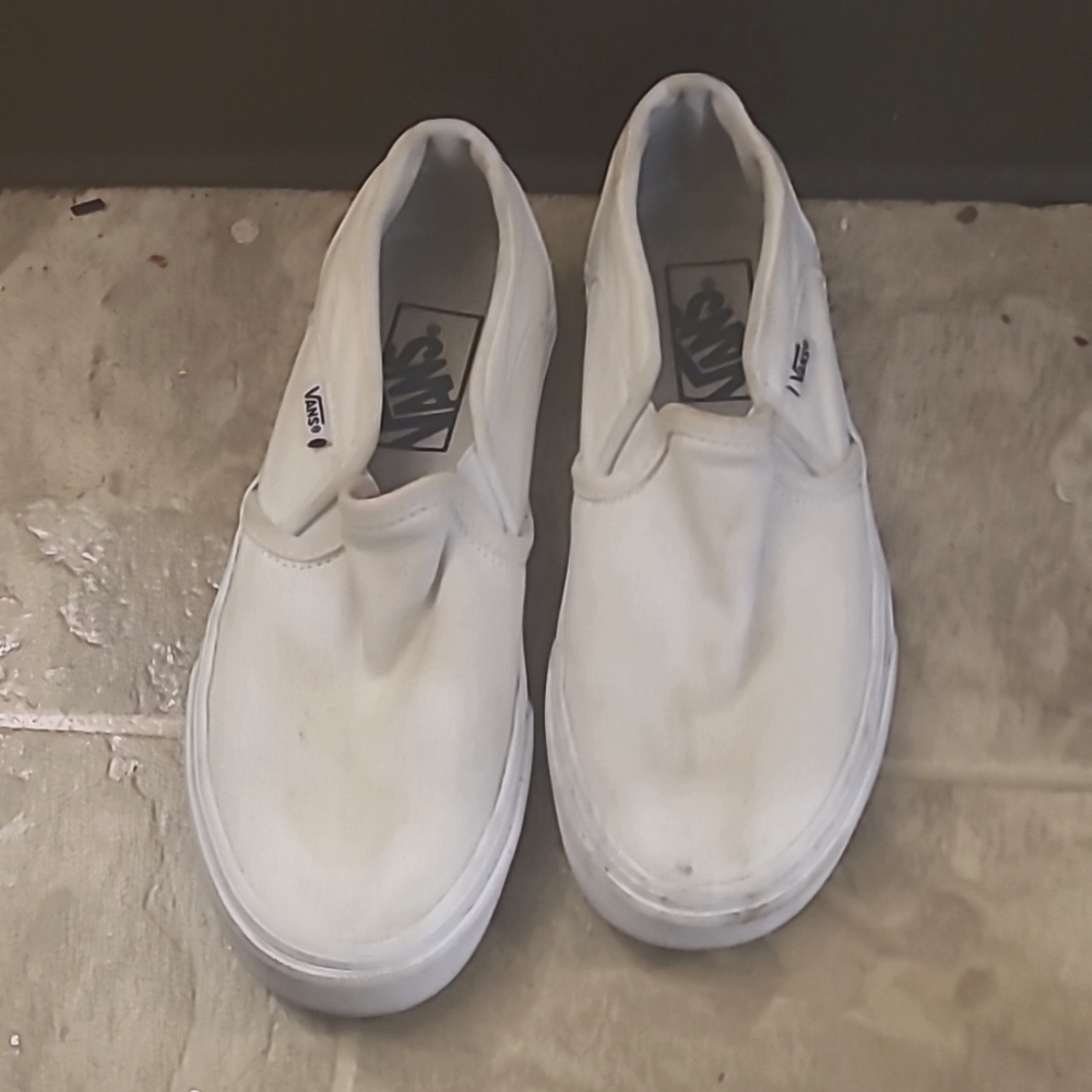 White canvas vans 5.5